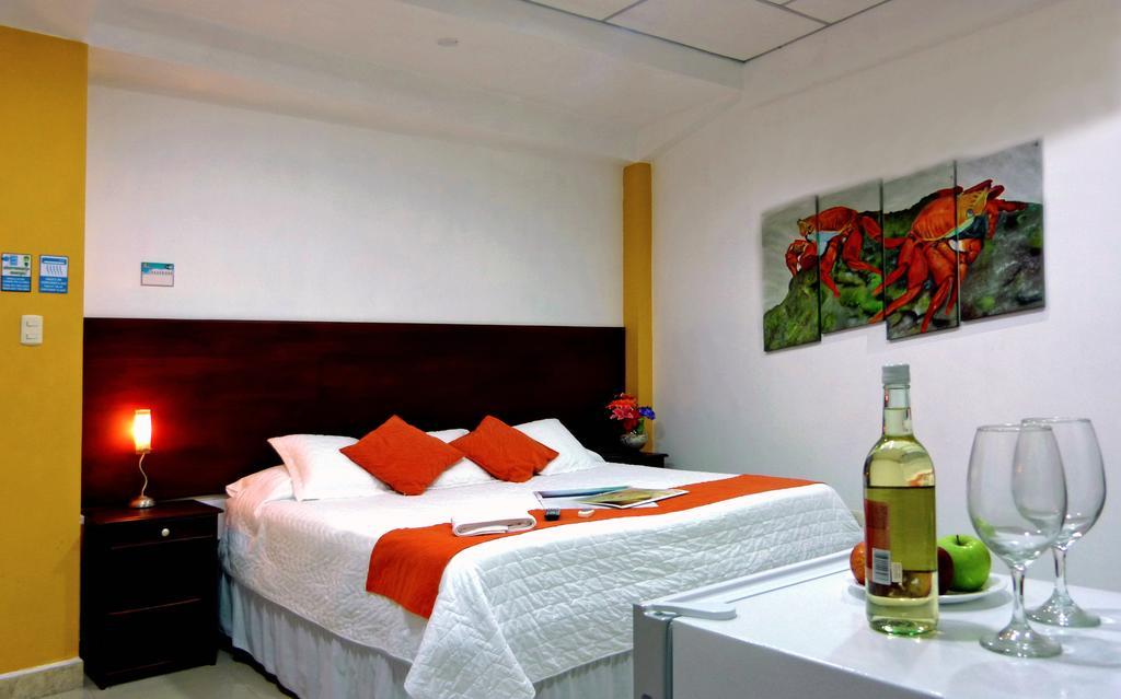 Hospedaje Brisas Del Pacifico Пуэрто-Айора Экстерьер фото
