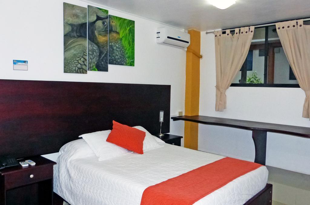 Hospedaje Brisas Del Pacifico Пуэрто-Айора Экстерьер фото