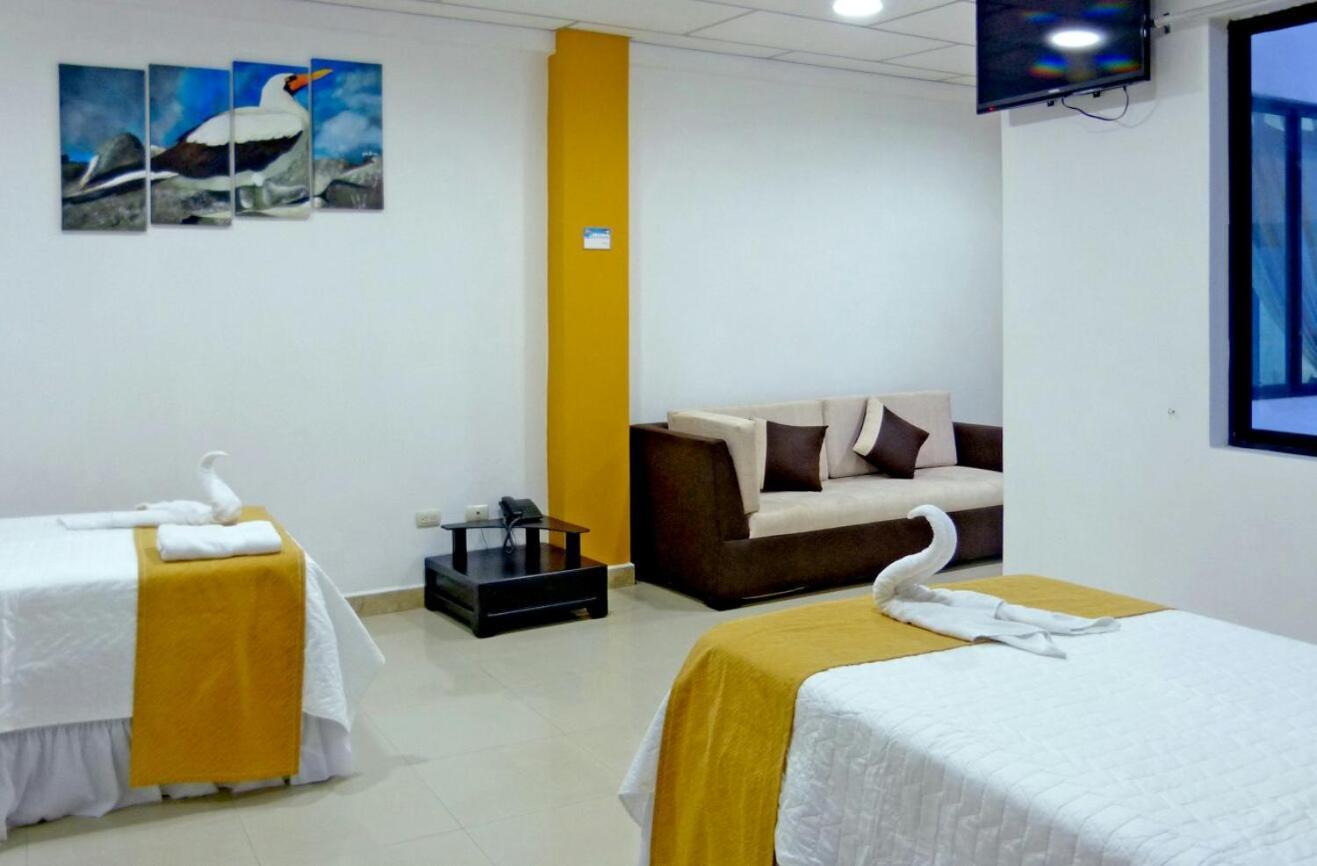 Hospedaje Brisas Del Pacifico Пуэрто-Айора Экстерьер фото