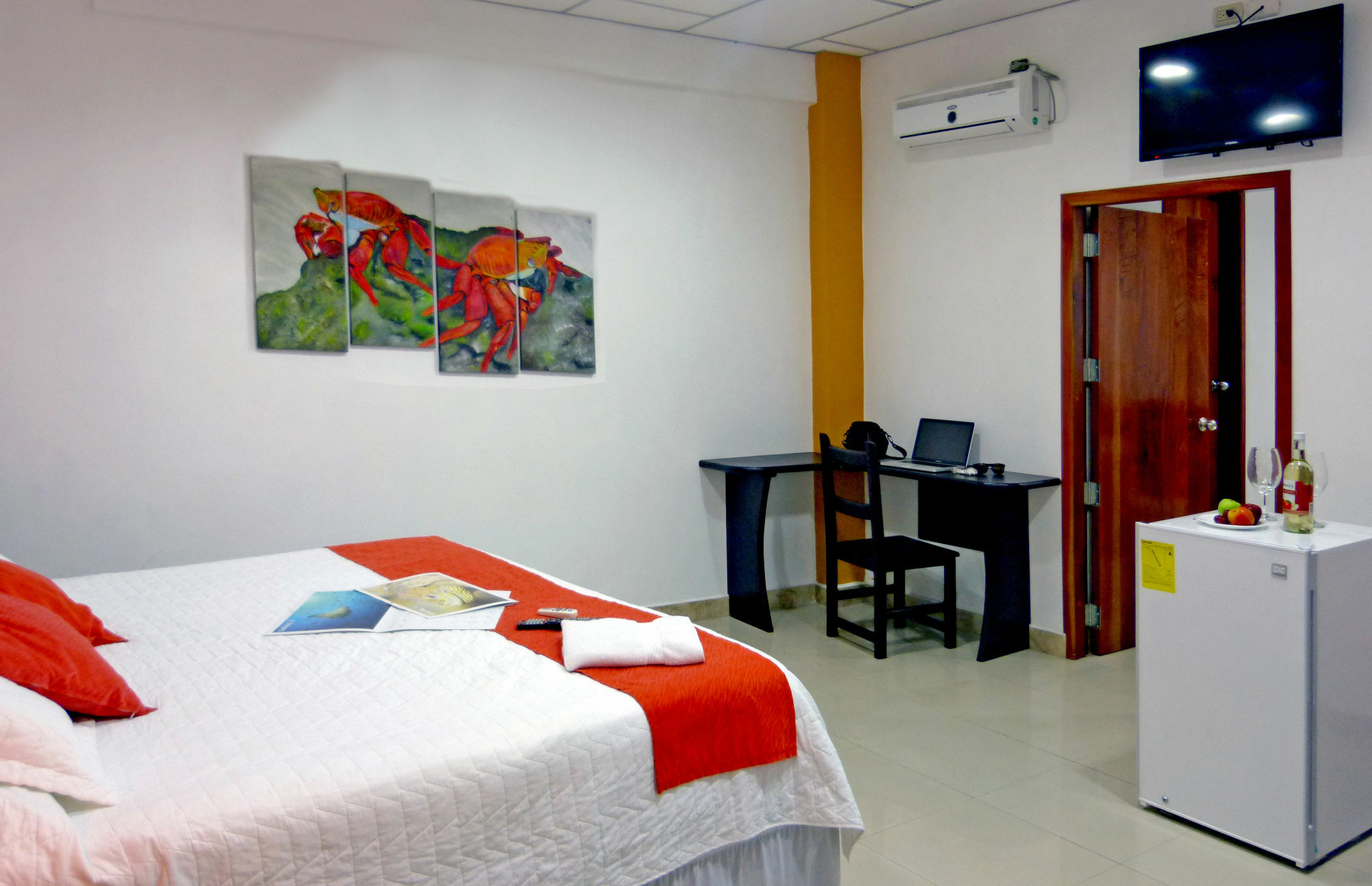 Hospedaje Brisas Del Pacifico Пуэрто-Айора Экстерьер фото
